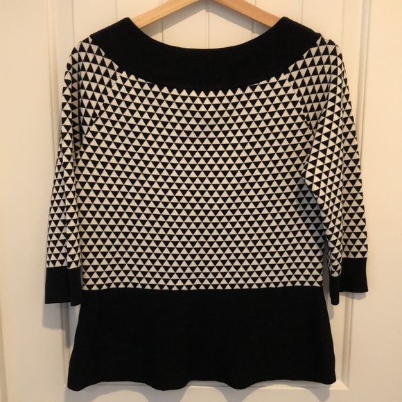 White House Black Market Wide Collar Sweater Large - Picture 3 of 7
